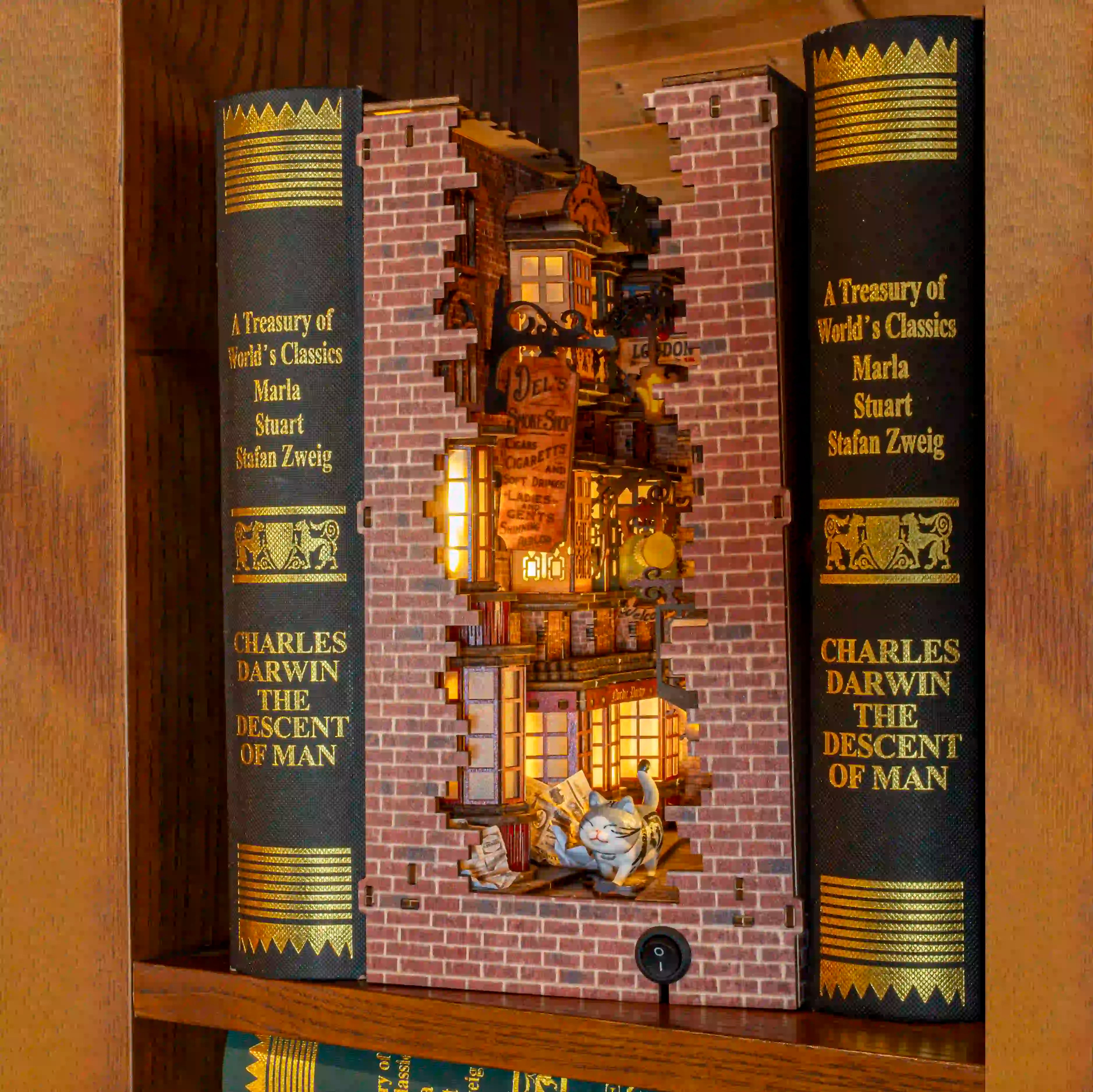 Booknook Lab London Alley DIY kit - BN027