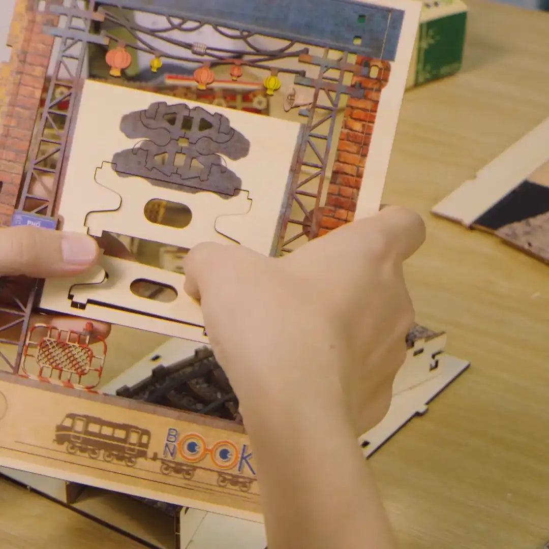 Booknook Lab Ha Noi Train Coffee Street DIY kit - Viet Nam DIY kit - BN014